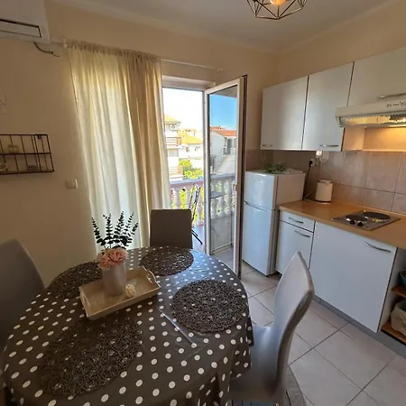 Lucija Appartement *